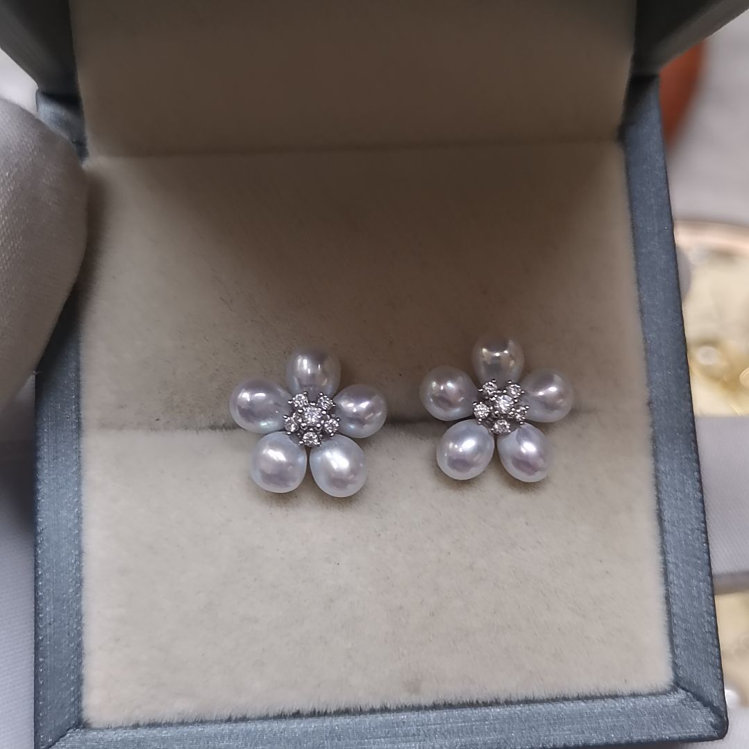 @***萤淡水珍珠银S925镶嵌耳饰