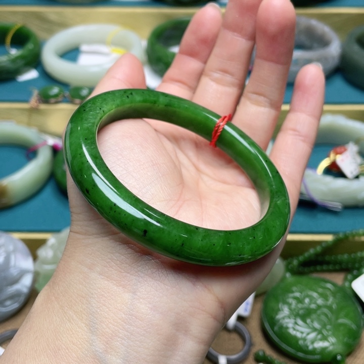 和田玉手镯59圈口 编号69未镶嵌