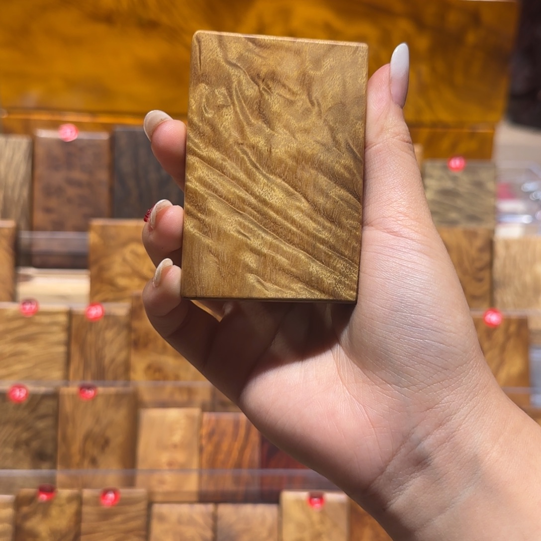 山***长金丝楠小叶桢楠无事牌