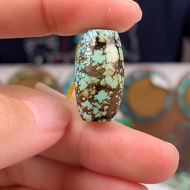 绿松石未镶嵌原矿