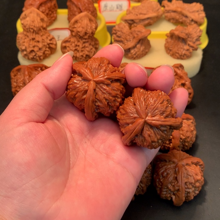 文玩核桃把件缘*工艺