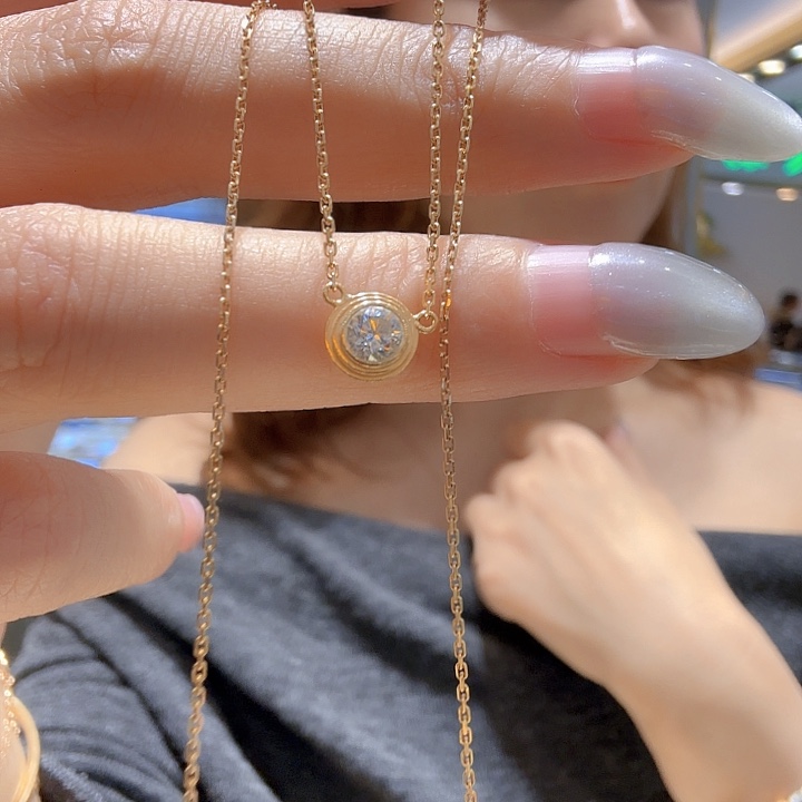 项链钻石18K金镶嵌飞碟