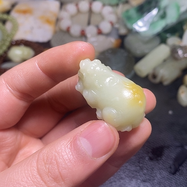 和田玉（子料）未镶嵌颈饰