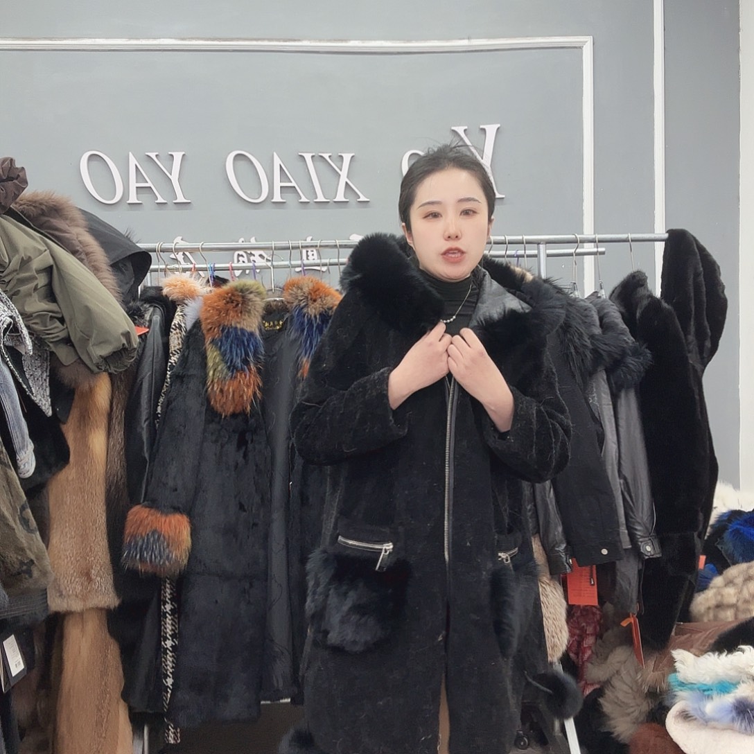 姚小妖家高端皮草