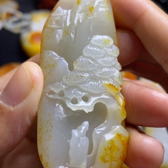 和田玉颈饰未镶嵌
