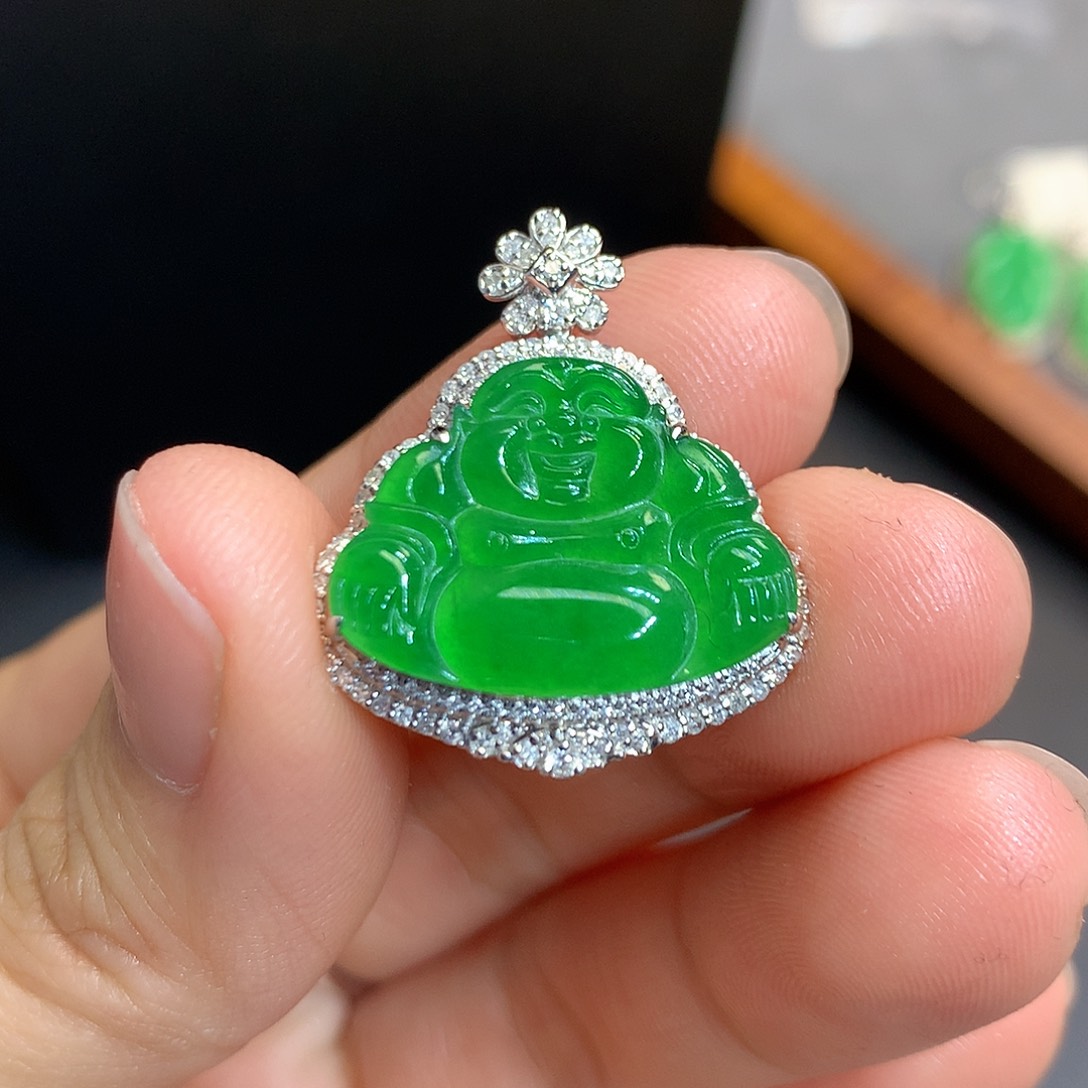 翡翠吊坠(不含链)18K金镶嵌