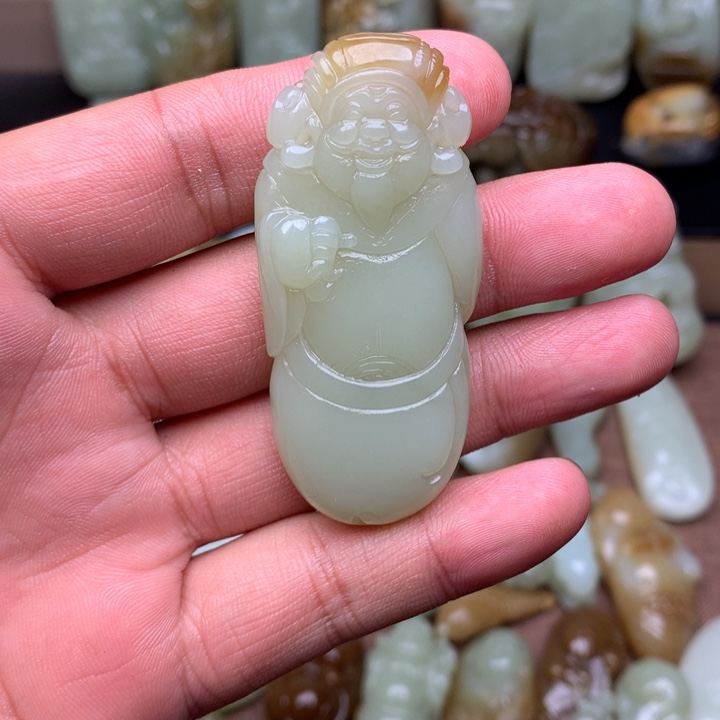 和田玉（糖玉）未镶嵌颈饰