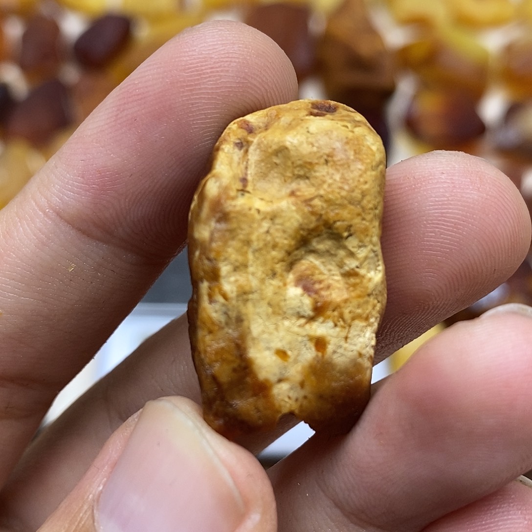 T***y定制琥珀琥珀蜜蜡原石