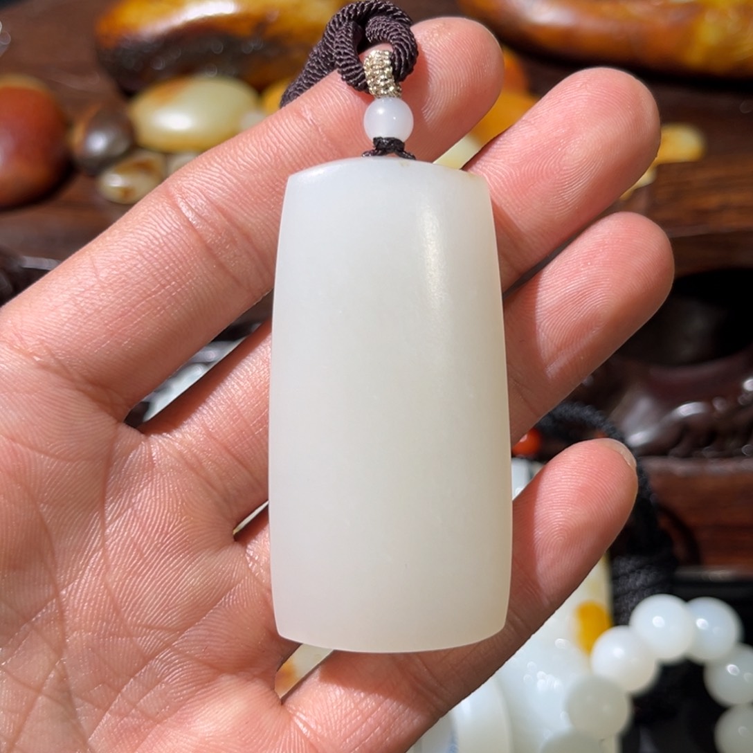 和田玉挂件未镶嵌心****！