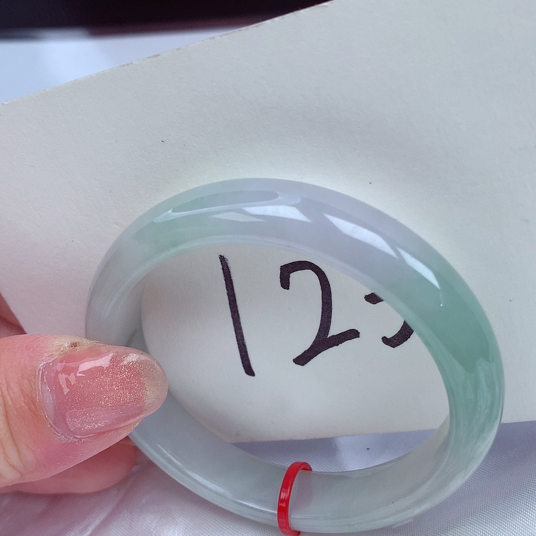 翡翠手镯（贵妃镯）未镶嵌翡翠