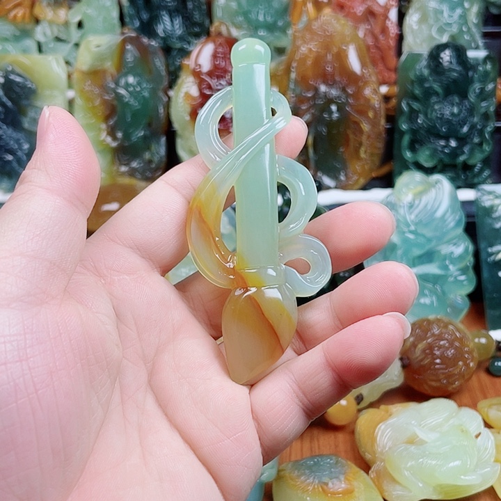 蛇纹石玉未镶嵌吊坠(不含链)
