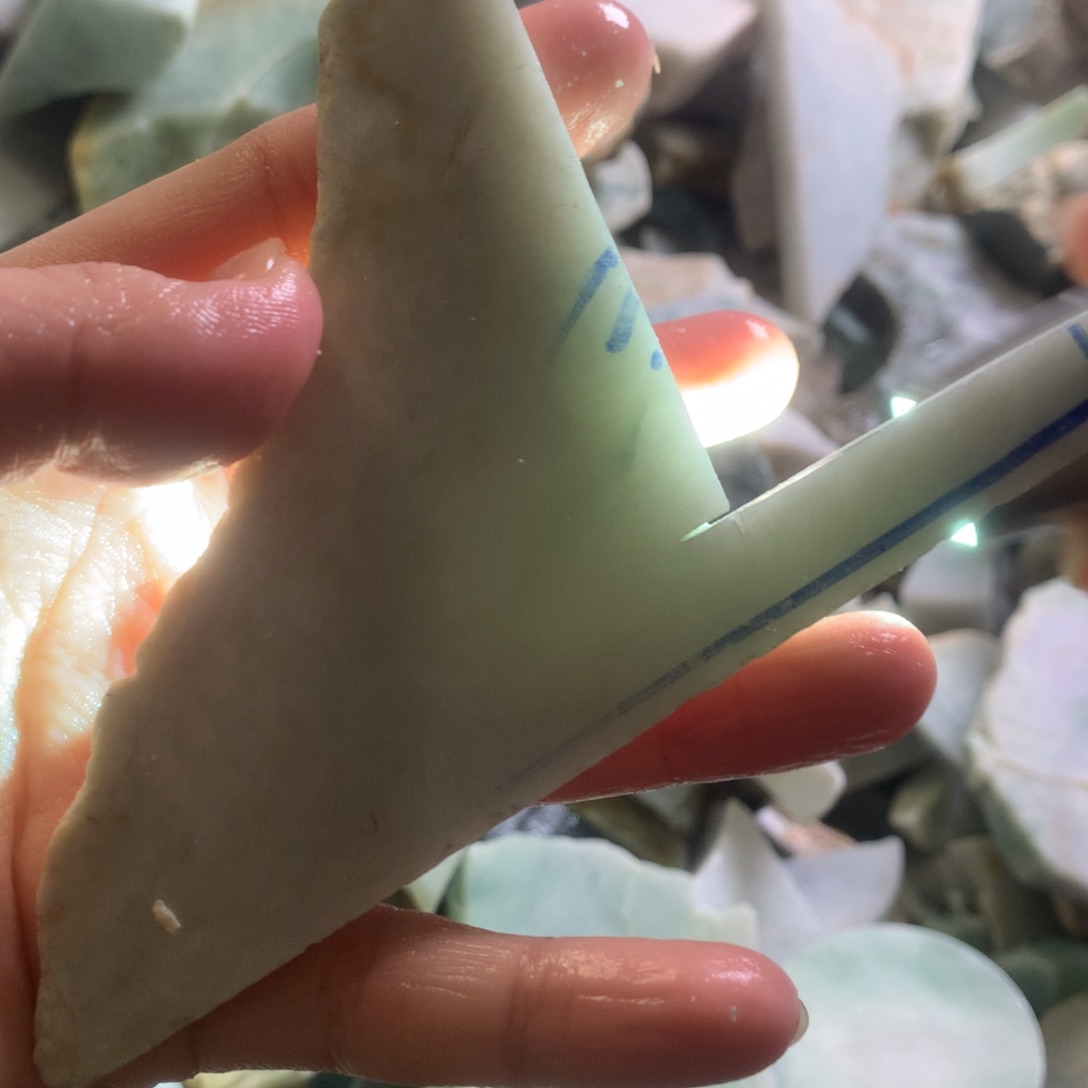 翡翠颈饰未镶嵌缅甸翡翠