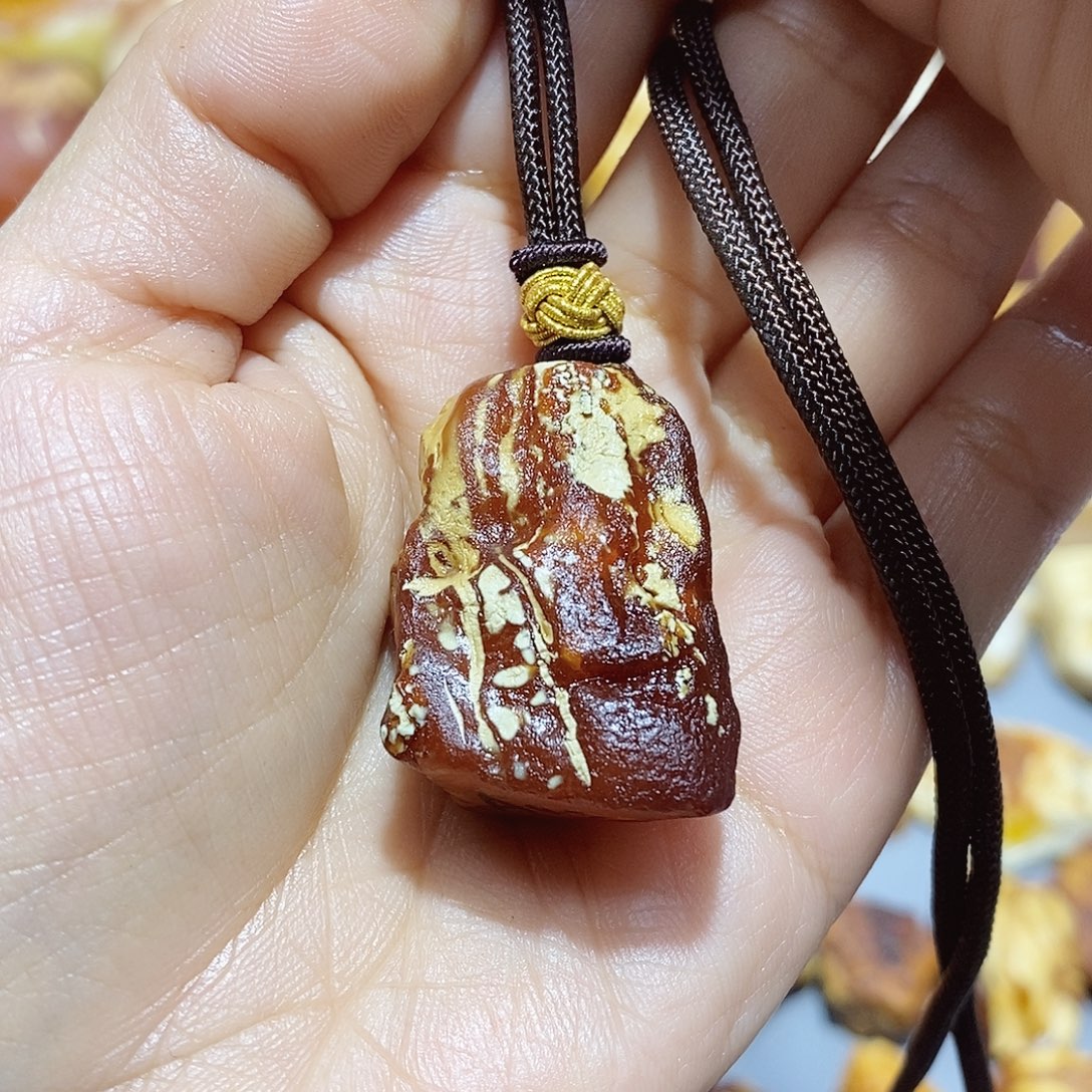 *****定制琥珀蜜蜡原石