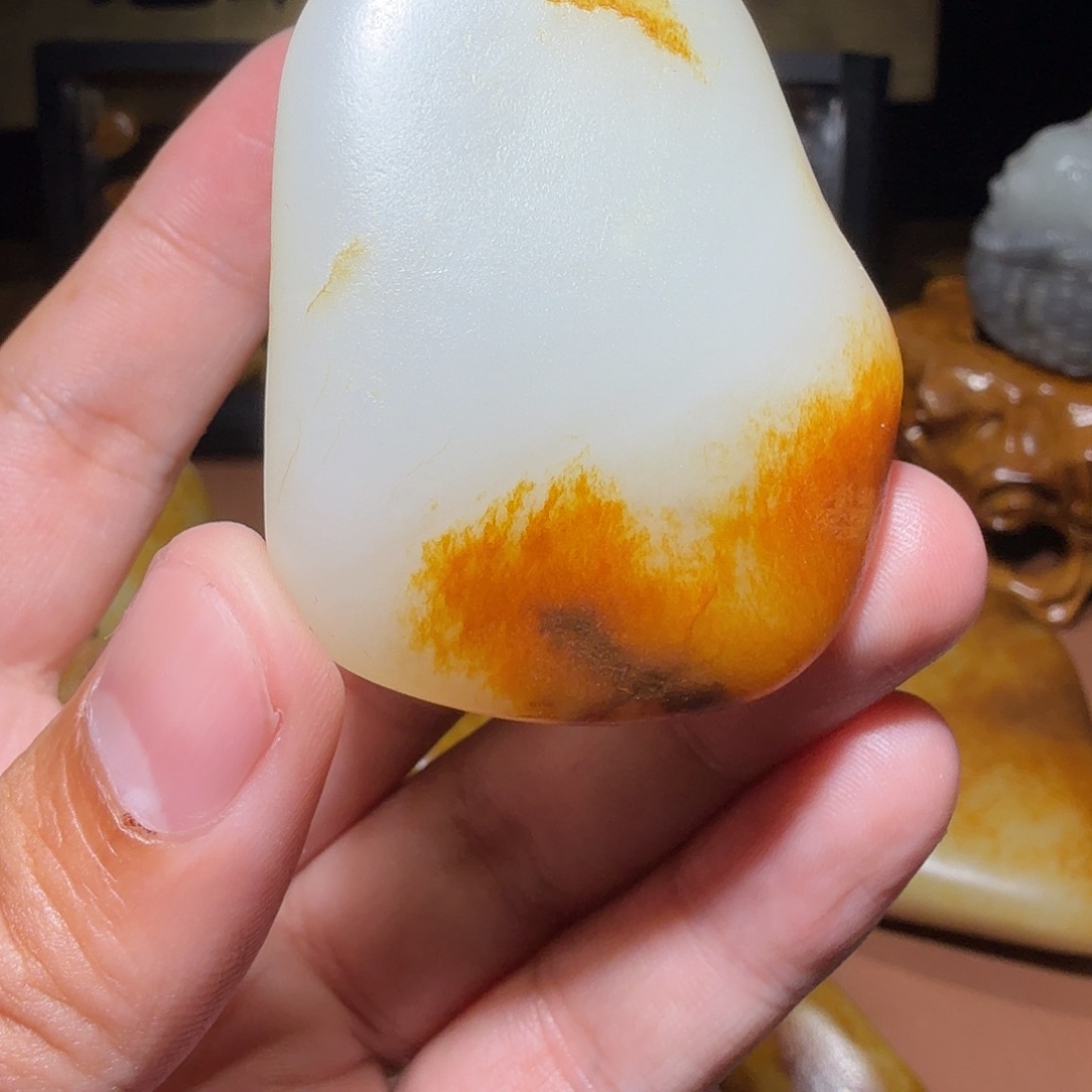 用***5和田玉未镶嵌颈饰