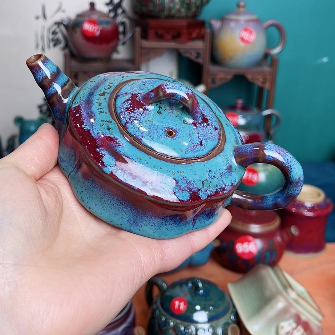 盘钧瓷艺术作品壶