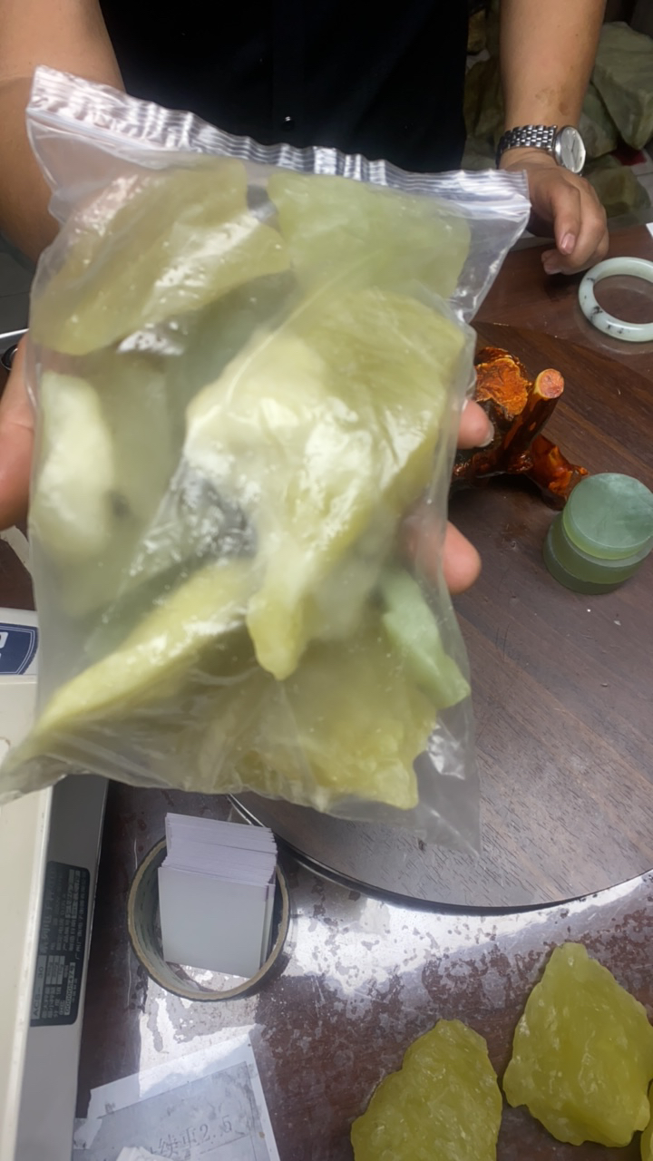 纯天然岫玉原石做鱼缸石，花盆石3斤