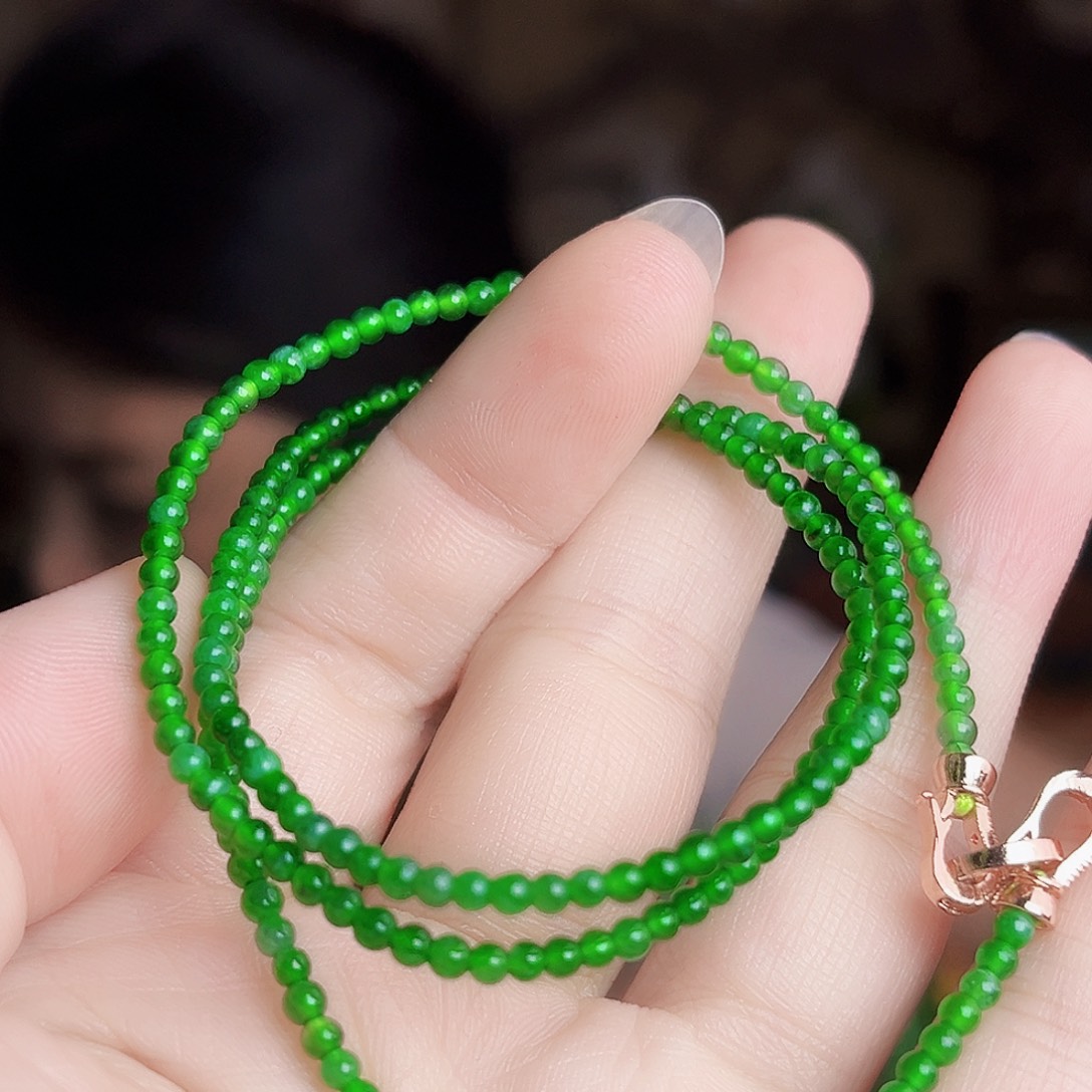 翡翠未镶嵌颈饰项链