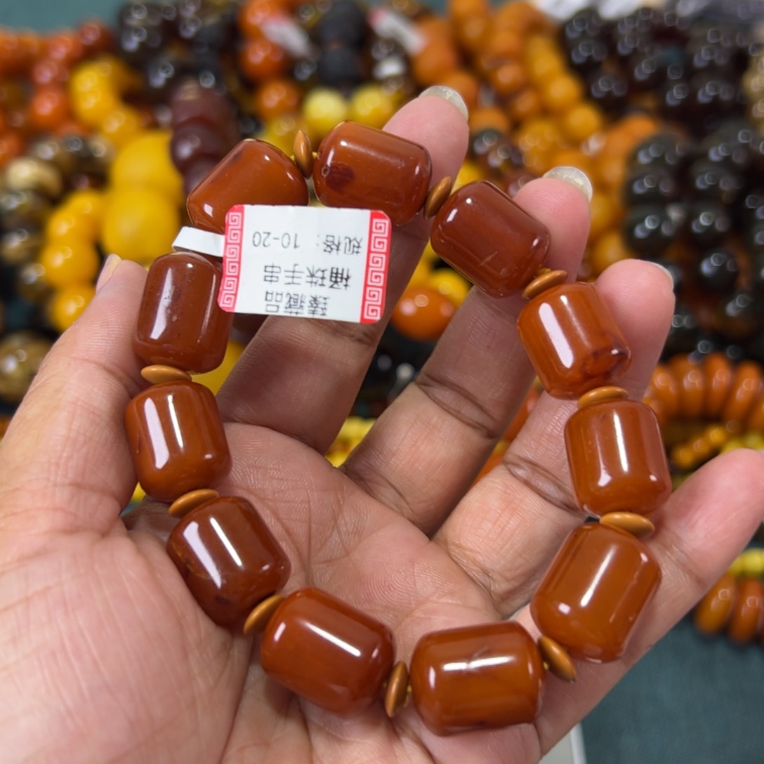 未镶嵌琥珀珠宝奇石225