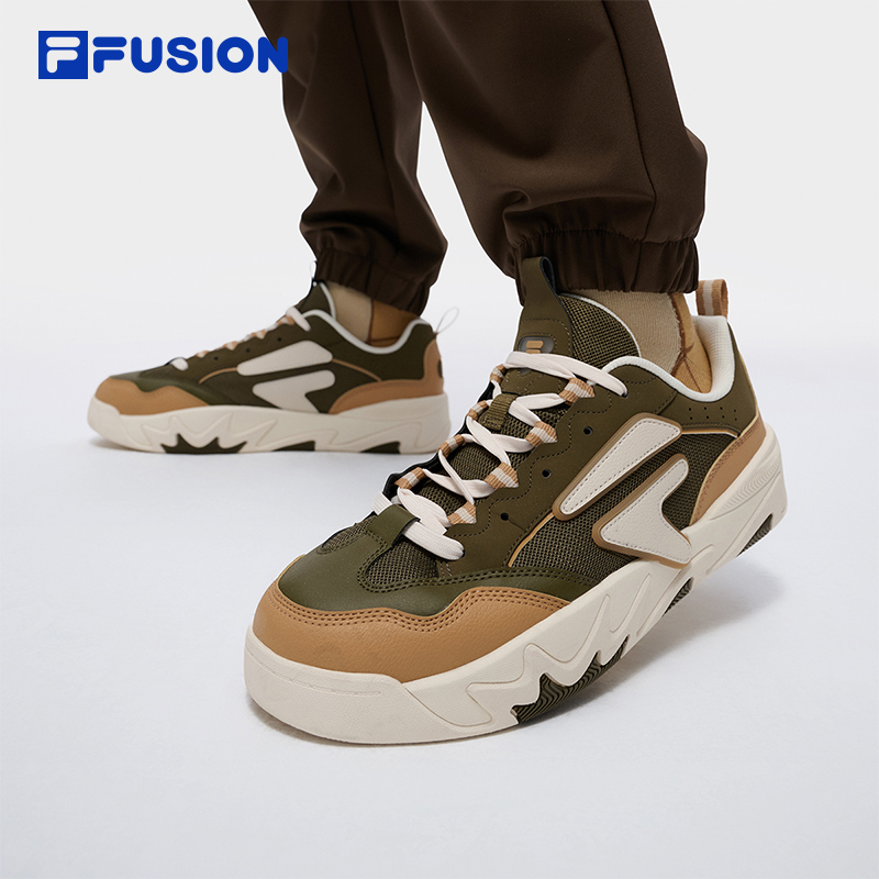 FILA FUSION低帮潮流时尚透气百搭运动鞋滑板生活鞋T12M532301F