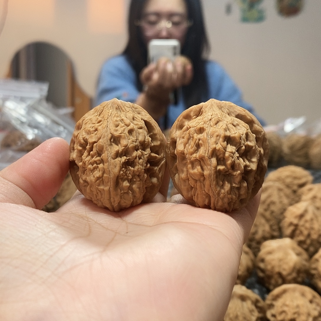 桃核吊坠牡丹纹36+