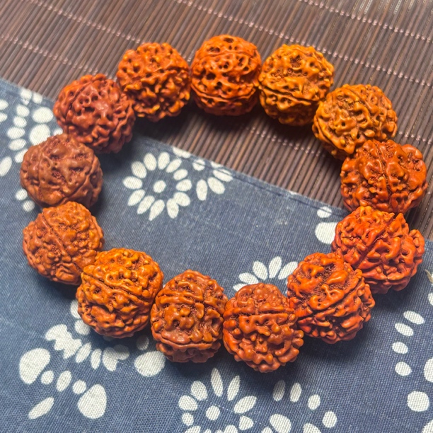 （亏米清仓）落地红金刚菩提文玩珠串/微瑕介意勿拍/要求高勿拍