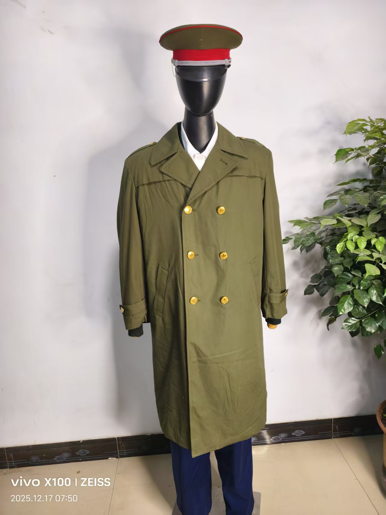 土黄色风衣加绒可拆卸，防风，轻微防水中长款经典