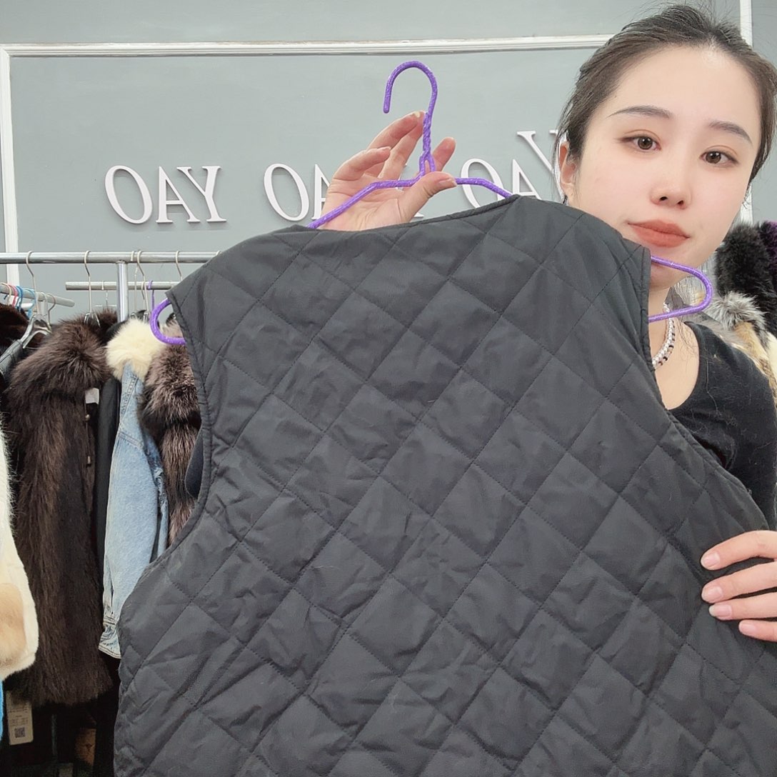 姚小妖家高端皮草