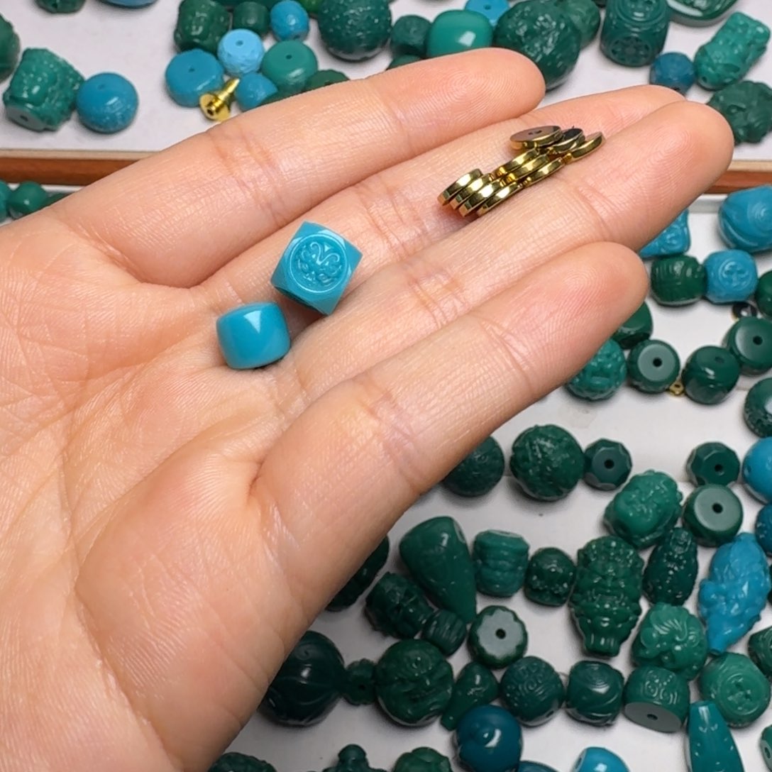 琉璃颈饰科技松配饰5个8直切