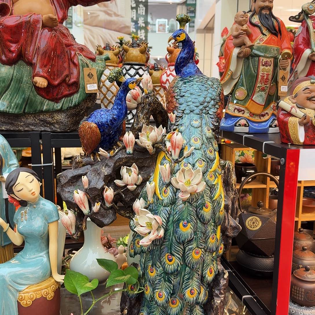 林***深陶瓷81高度名家孔雀