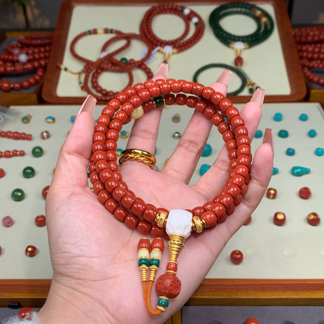 南红玛瑙颈饰未镶嵌