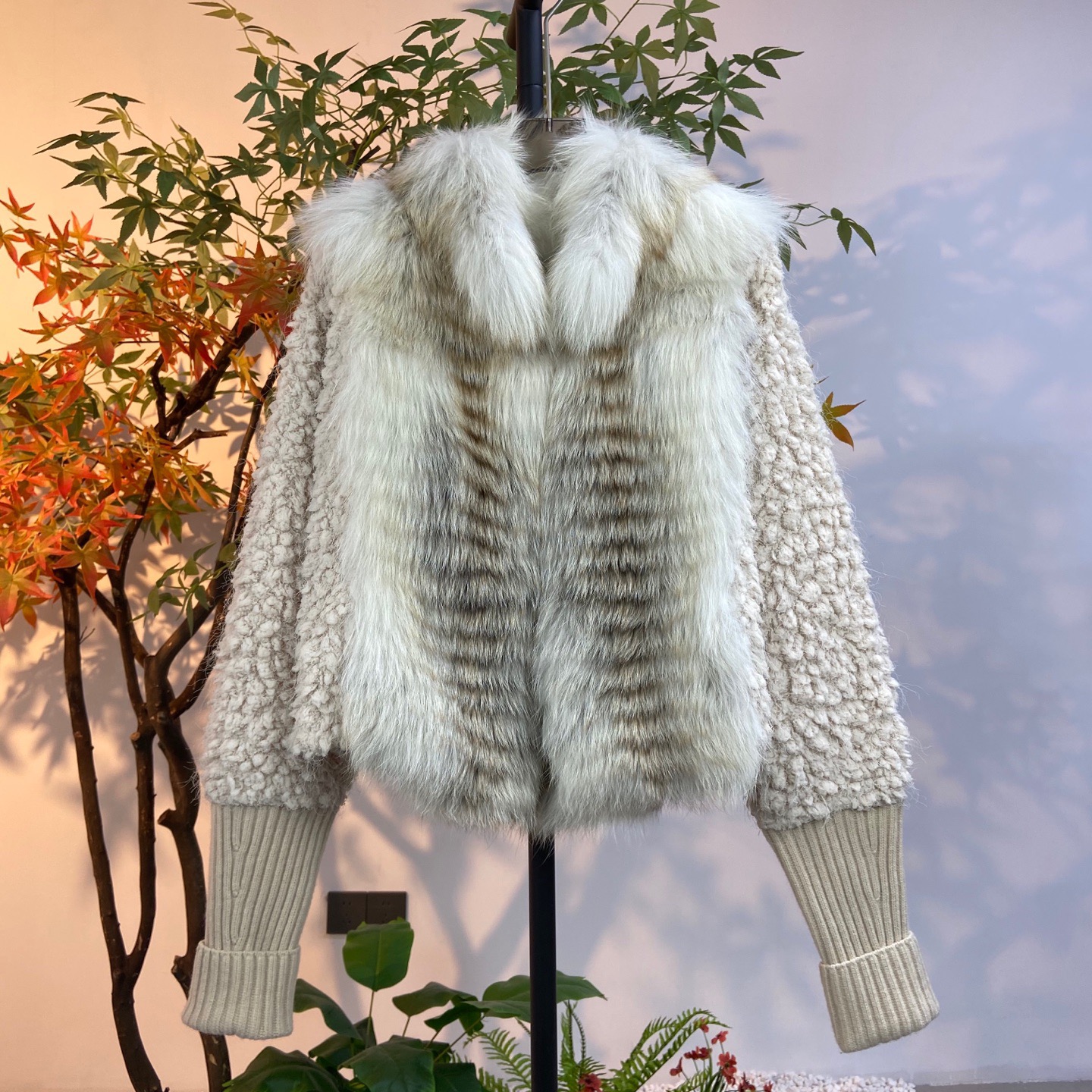 99新 FENDI/芬迪 2507331/38码/毛领拼接针织袖短款外套