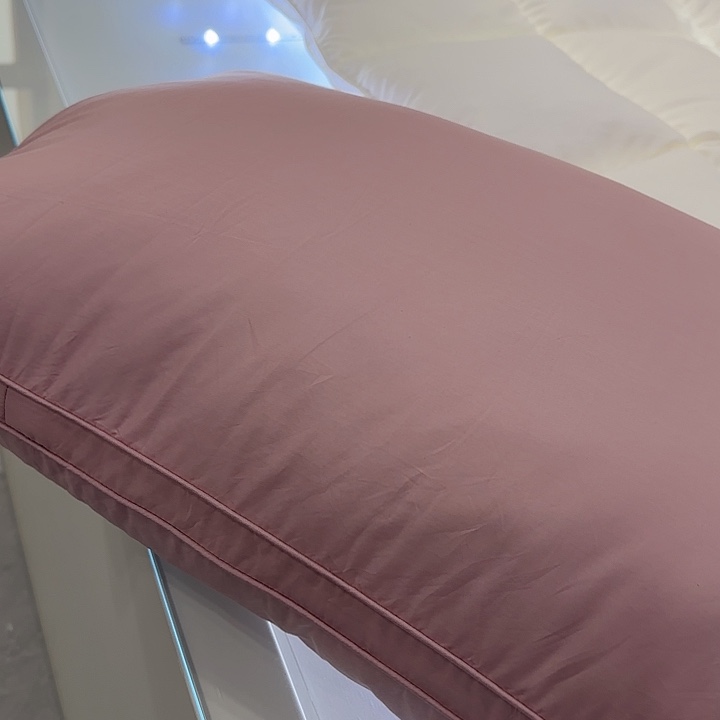 星级酒店同款枕芯双边粉色