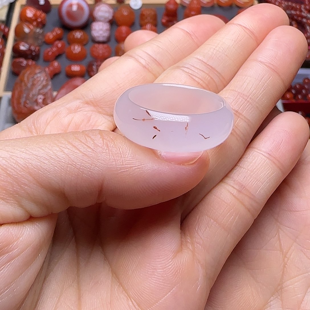 未镶嵌玛瑙/玉髓珠宝奇石暴**岸