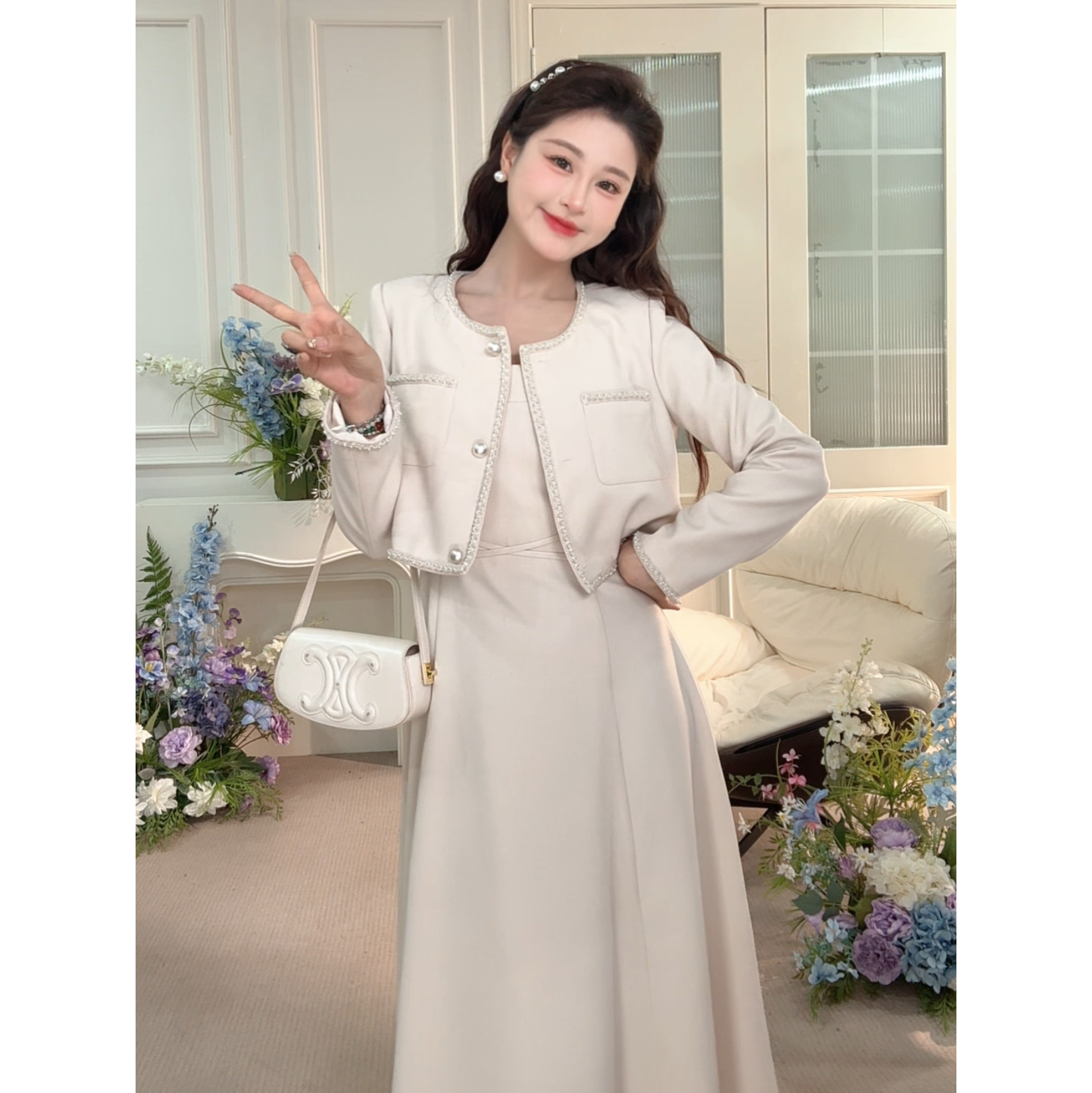 鹿向南【反转白巧】气质外套春季新款时尚吊带裙两件套QJD00215