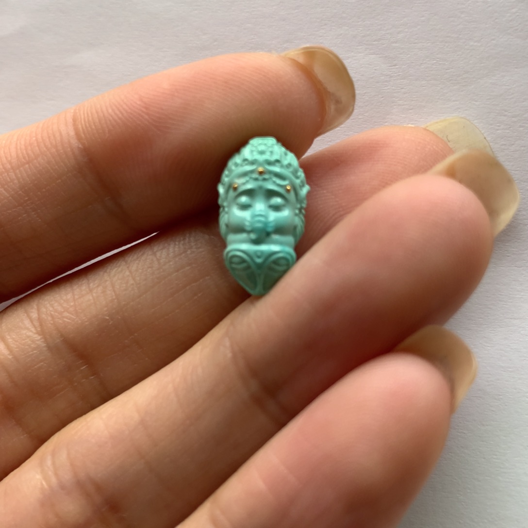 绿松石配饰未镶嵌