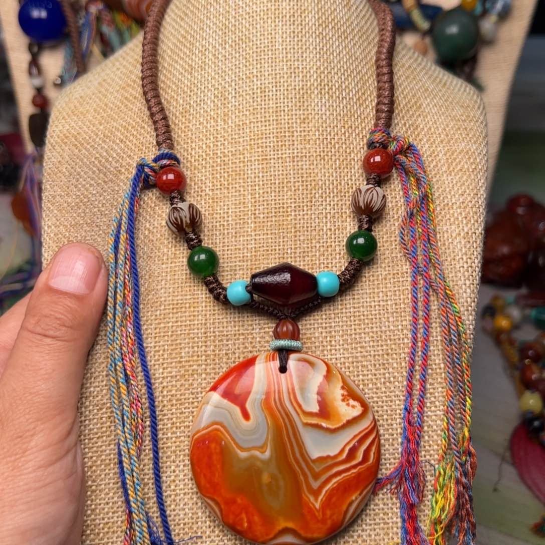 玛瑙/玉髓颈饰未镶嵌