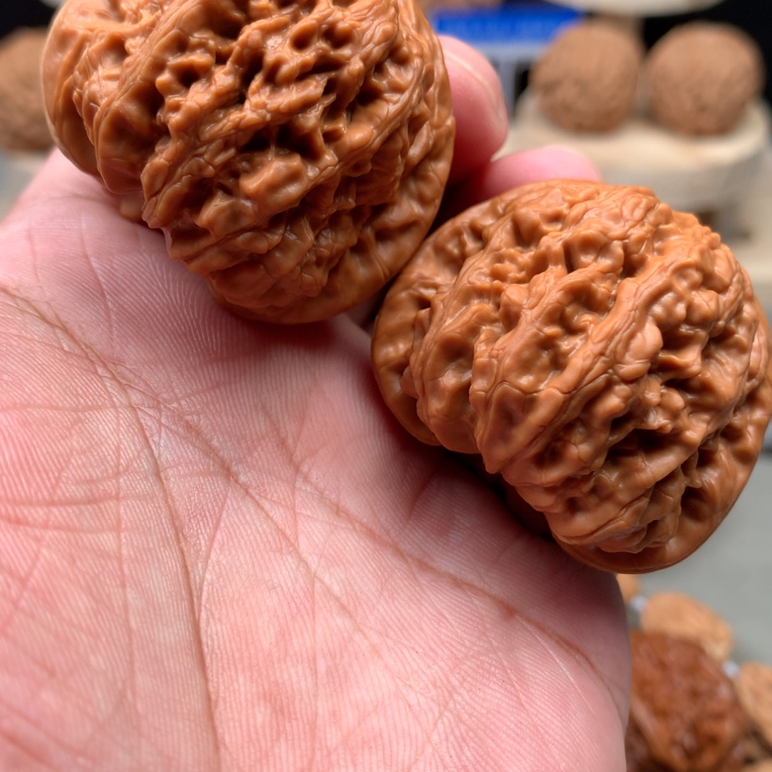 寒***月吊坠文玩核桃平谷凹底