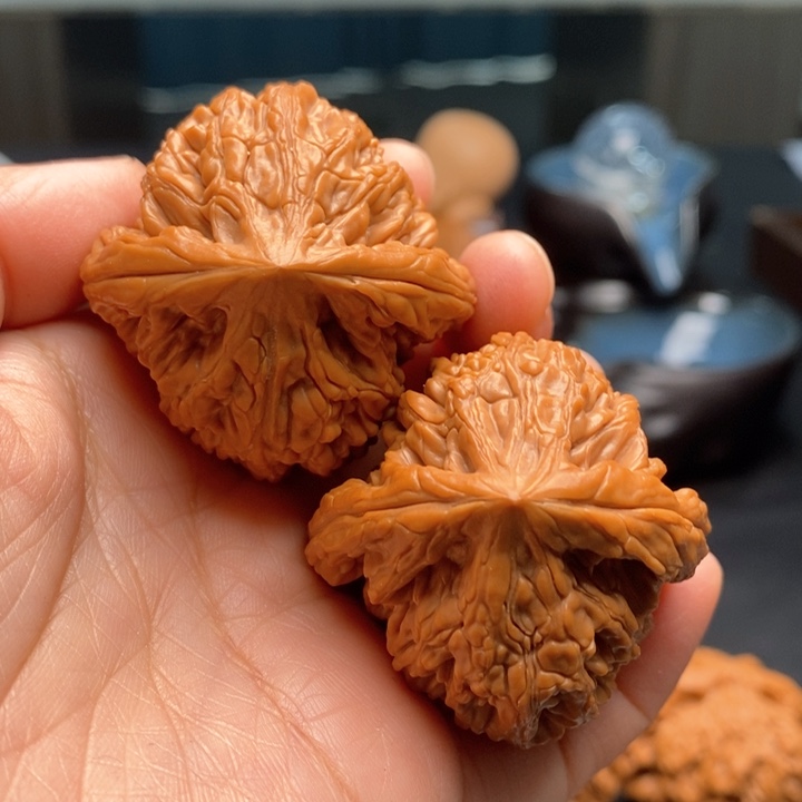 文玩核桃把件虎头王41尺