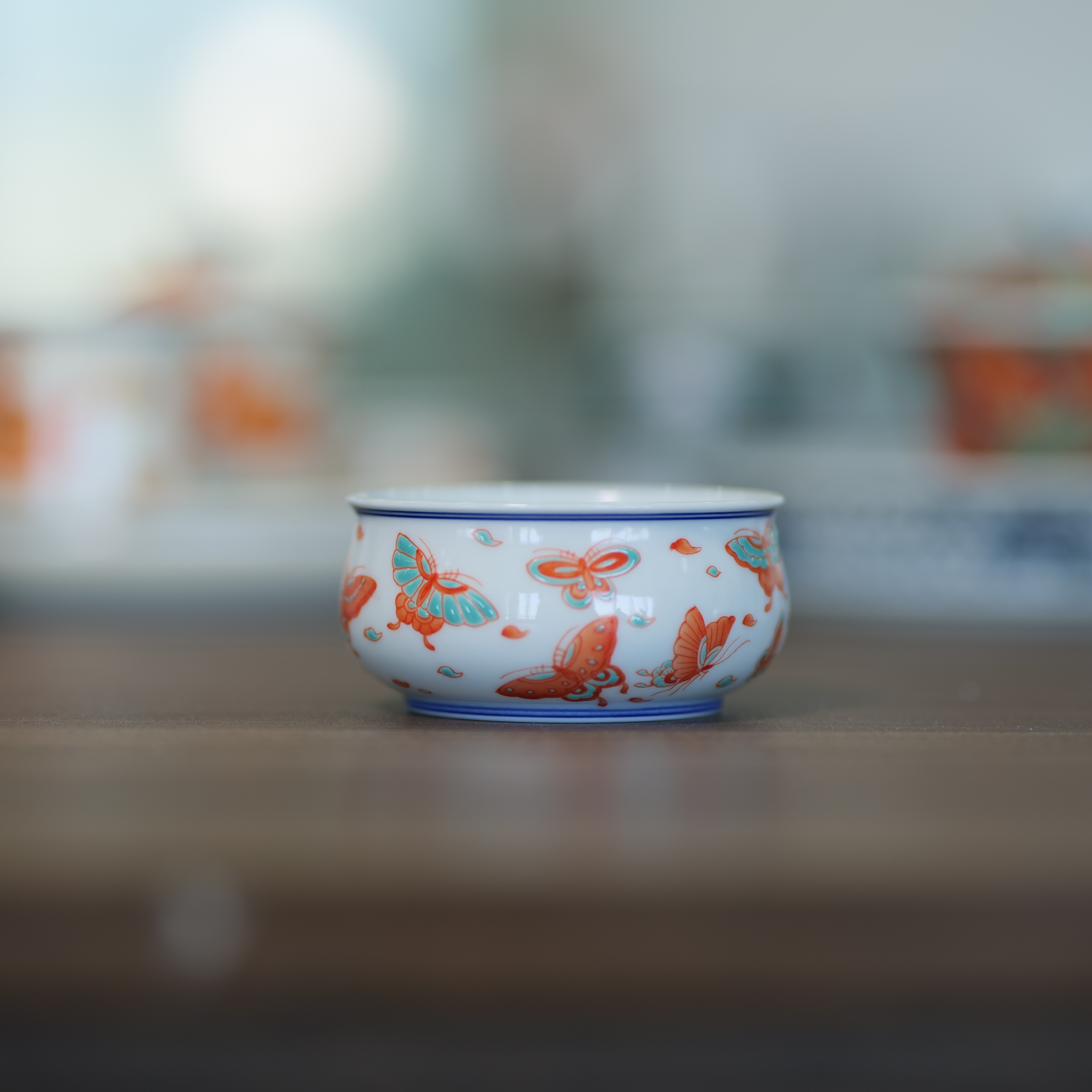 LQT0094 山怂 立勤堂红绿彩蝴蝶炉式杯