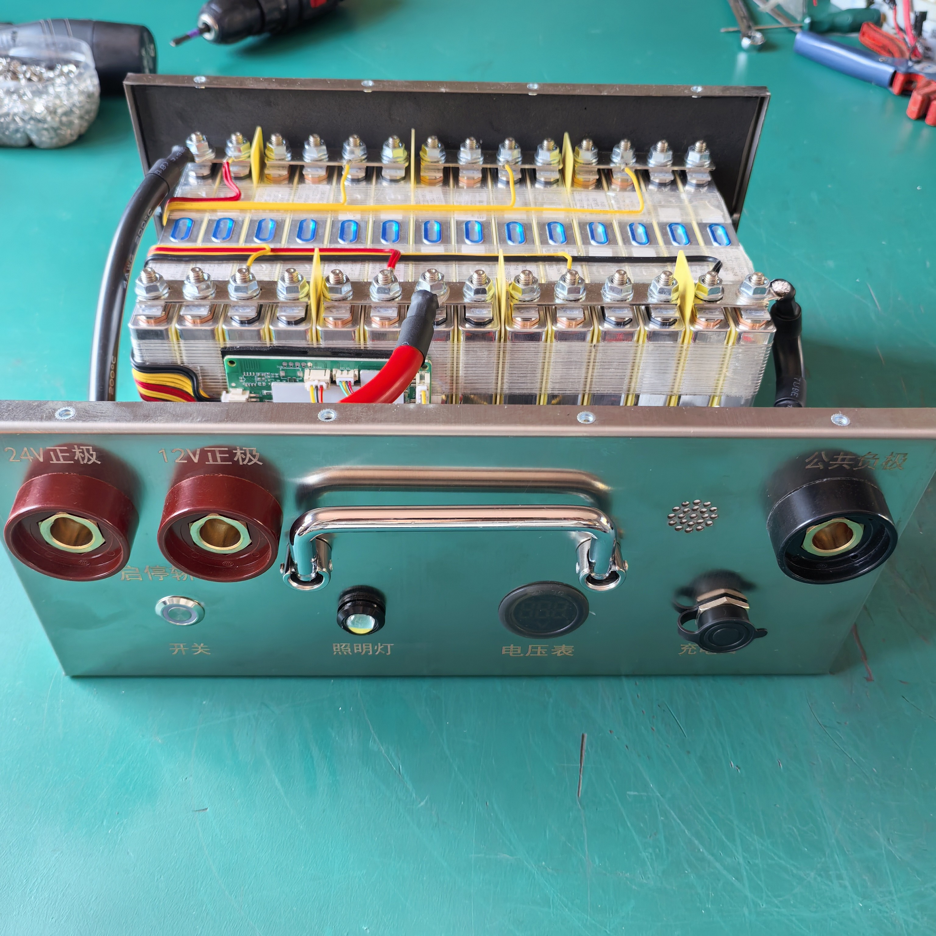 全智能语音保护款12V24V通用二并七串宁德时代大电芯启动电源