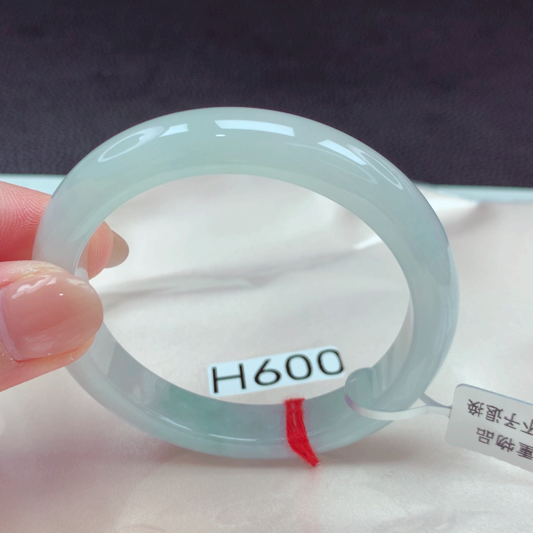 翡翠手镯未镶嵌手镯88