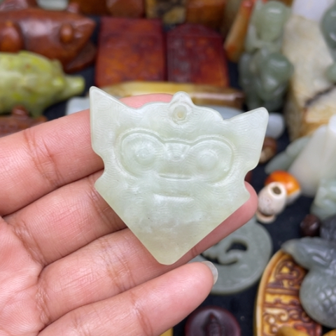 蛇纹石玉未镶嵌颈饰9