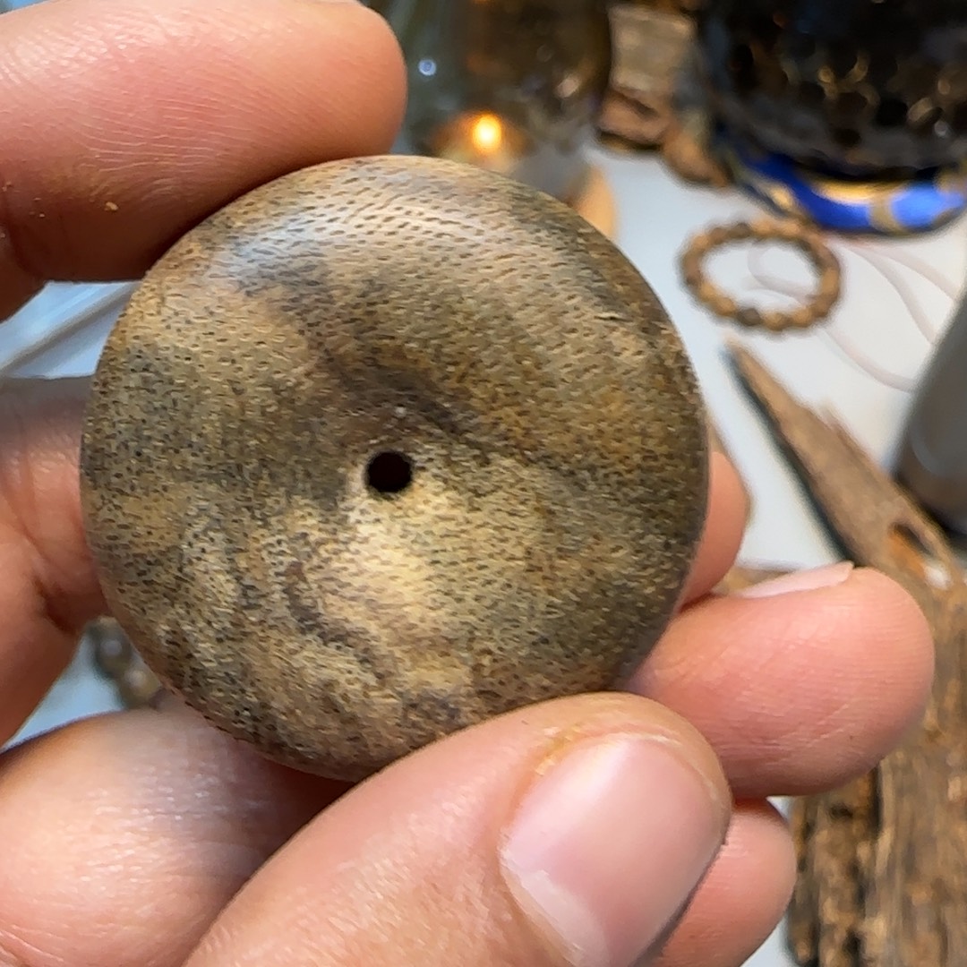 沉香沉香碎屑菩萨奇扣1个5.81克