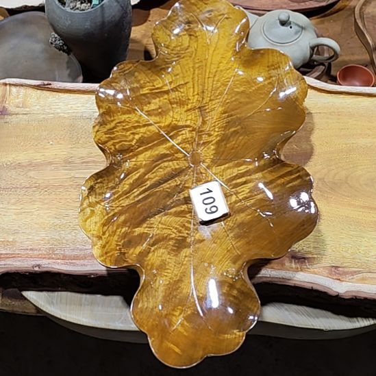 用***2老楠木金丝纹理荷叶造型