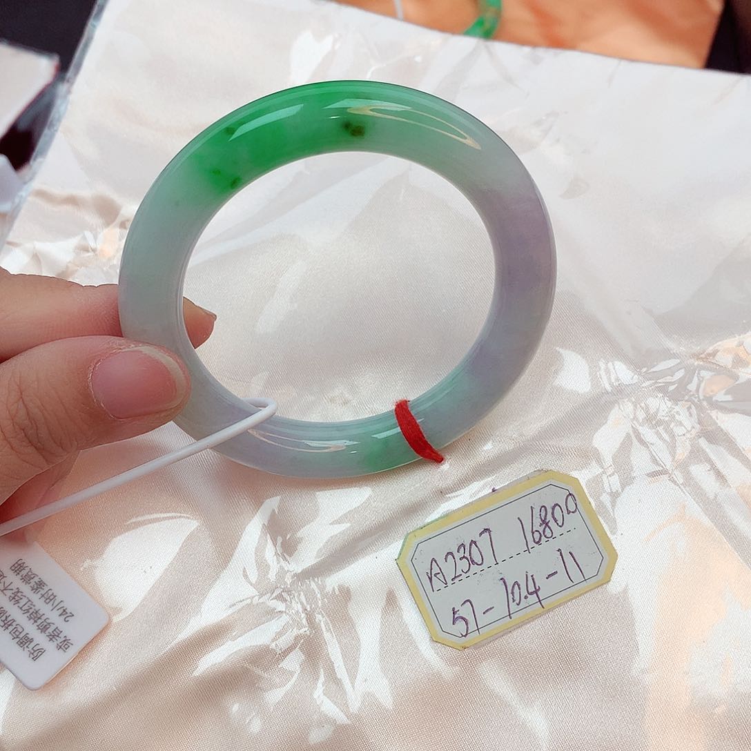 翡翠未镶嵌手镯缅甸翡翠