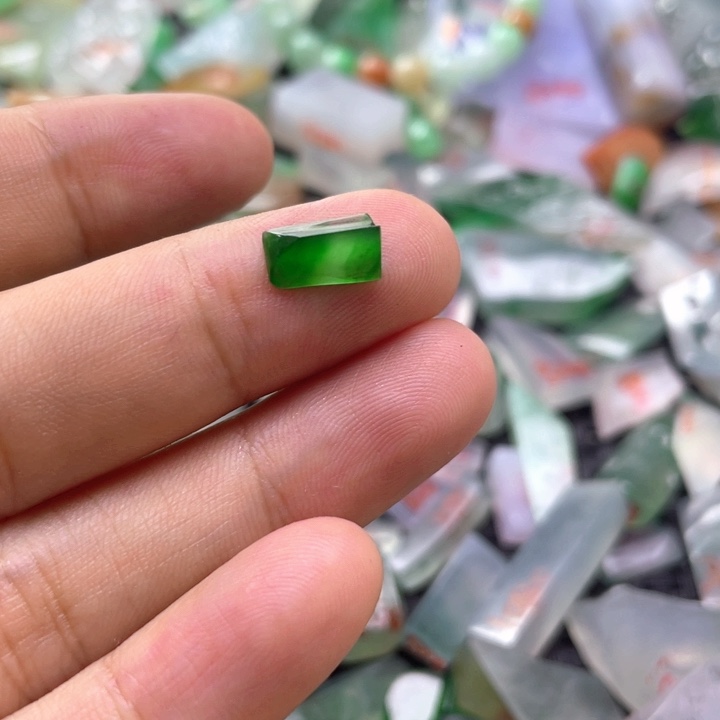 定制翡翠未镶嵌天然翡翠