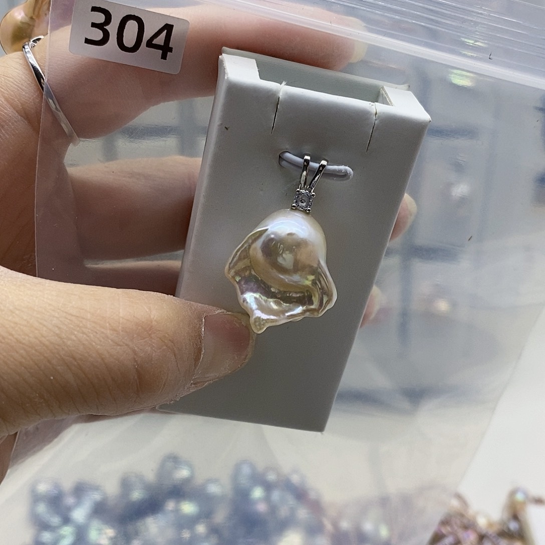 颈饰合金淡水珍珠