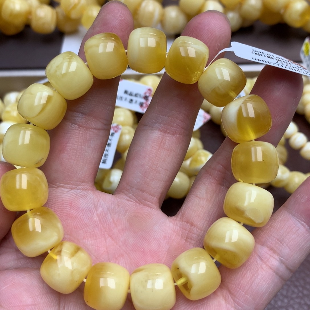 琥珀未镶嵌珠宝奇石5