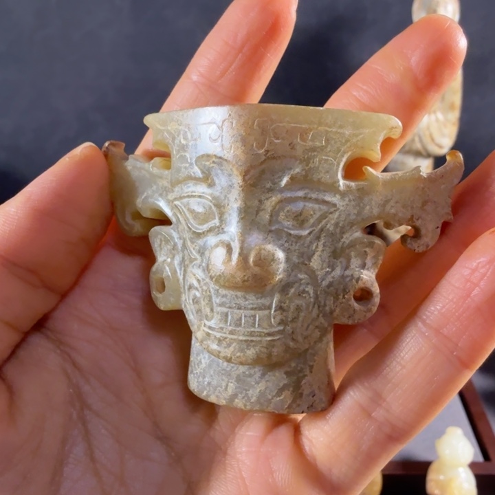 王***爷和田玉未镶嵌挂件