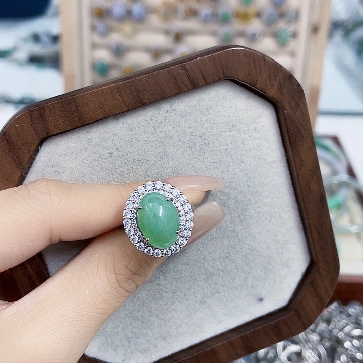 翡翠未镶嵌颈饰天然翡翠Ａ货